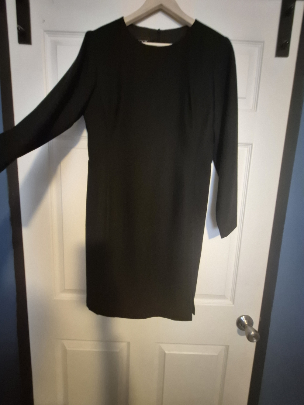 Sophisticated Black Long-Sleeve Dress
